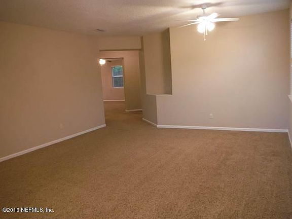 3rd image of 1544 Dunns Lake Dr E