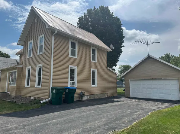 17 W Old Mill St, Milledgeville, IL 61051