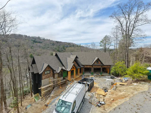 1406 Falls Drive West, Highlands, NC 28741