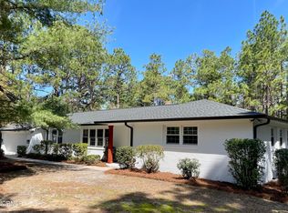 330 Lupin Pl, Southern Pines, NC 28387