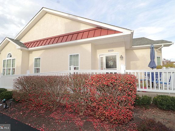 2nd image of 15036 Sunflower Dr