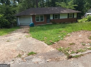 4842 Ridgewood Dr, Forest Park, GA 30297