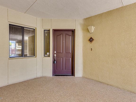 3rd image of 5104 N 32nd St Unit 131