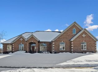 705 Willow Ct, Solon, IA 52333