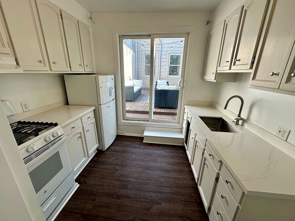 1st image of 2112 Lombard St