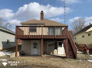 2223 Gray Rd, Lapeer, MI 48446