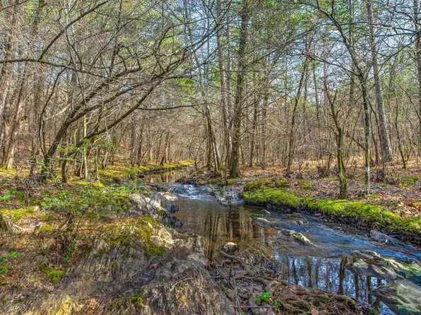 143 Sunny Day Ln, Mena, AR 71953