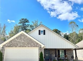 13758 Highland Pointe Dr, Northport, AL 35475