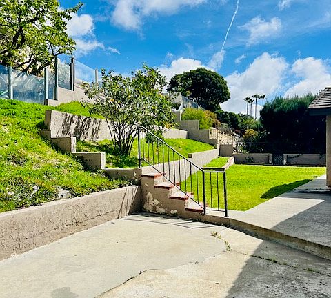 5th image of 2441 Dresden Pl