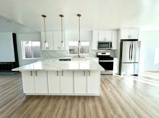 8827 Centaurus Way, San Diego, CA 92126