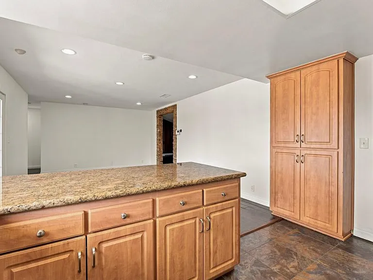1101 Calle Vista Ave — Photo 16