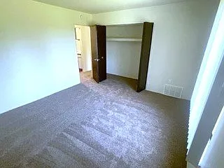 Perry Place Apartments — Photo 34