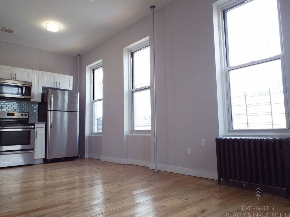 1st image of 7214 69th Pl APT 2R