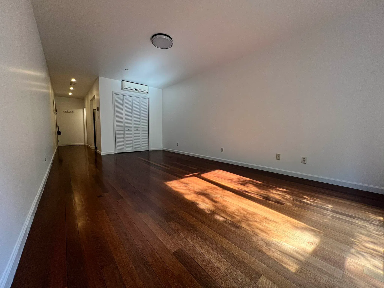225 East 58th Street — Photo 4