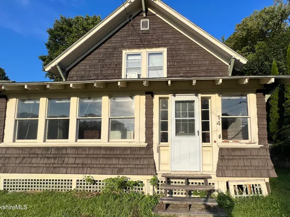 14 Orchard St, Adams, MA 01220