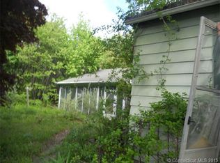2 Elizabeth Ct, Groton, CT 06340