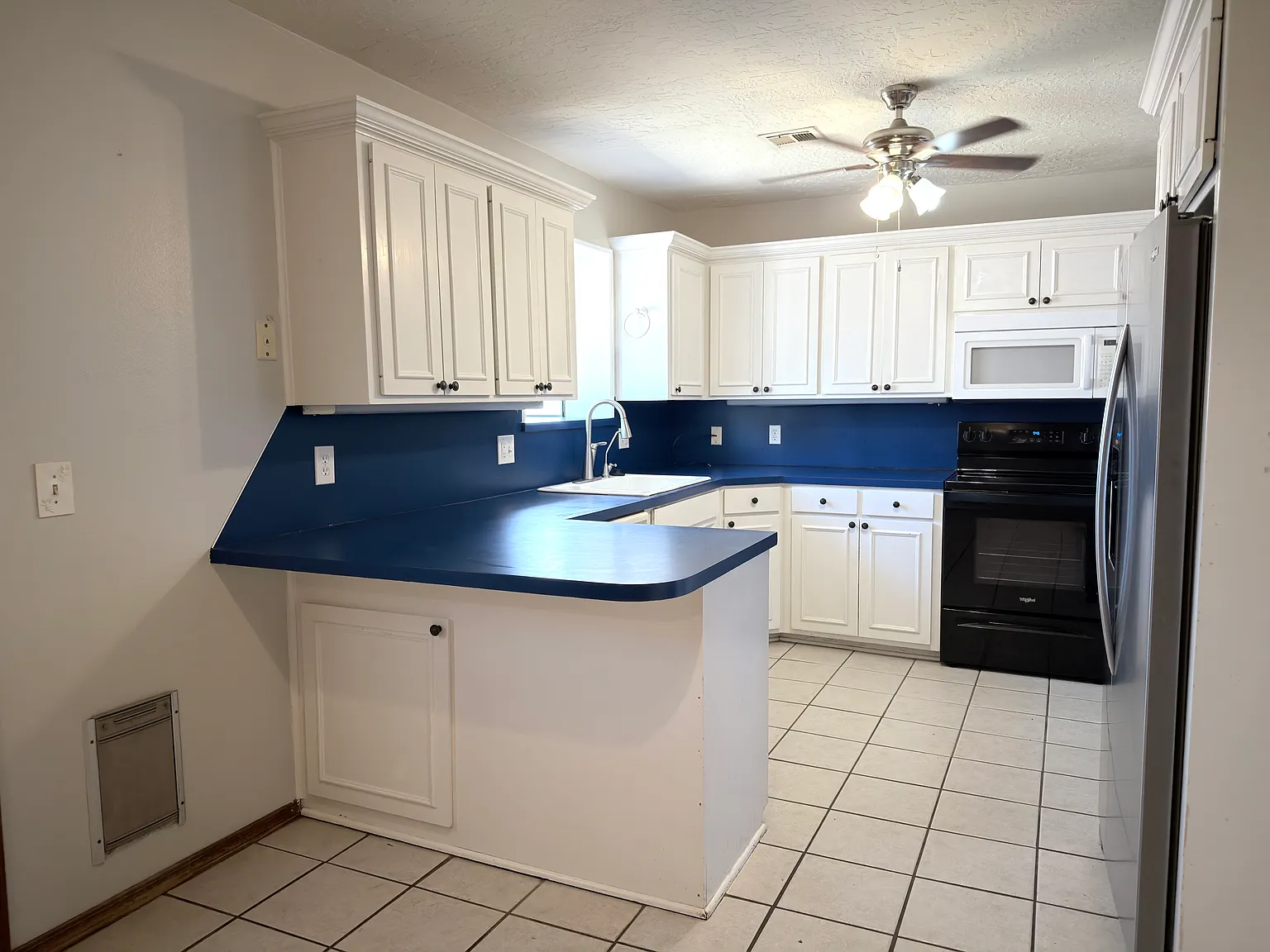 3 bed, 1284 sqft, $1,295 — Photo 4