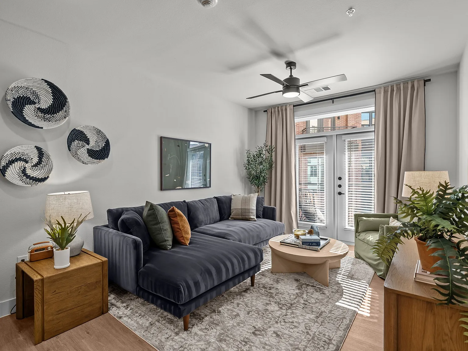 Eastpoint Apartments — Photo 2