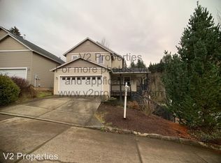 38739 Dubarko Rd, Sandy, OR 97055