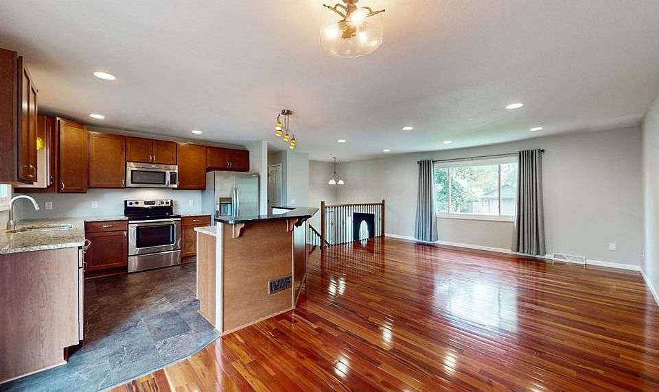 7865 Penn Ave N, Brooklyn Park, MN 55444 | Zillow