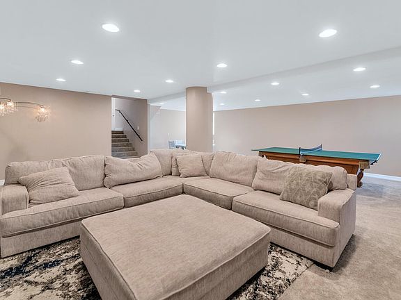 4th image of 9429 W CALLE LEJOS --