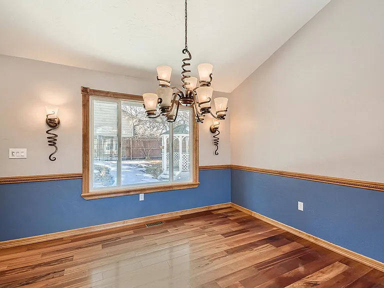 12003 W Capri Ave — Photo 3