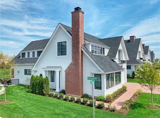 2 Primrose Ln, Port Chester, NY 10573