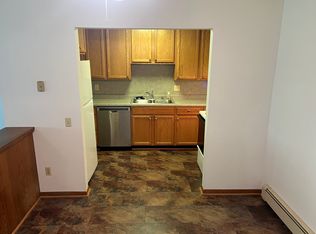 2512 Valley St #4, Cross Plains, WI 53528