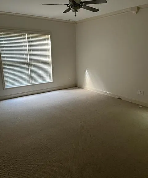 8 Briar Ct N — Photo 7
