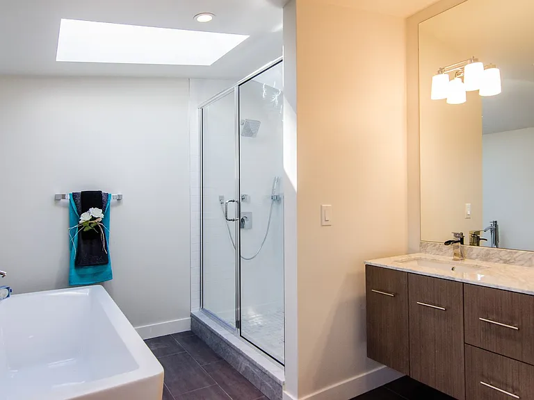 1115 Lake Washington Blvd S — Photo 12