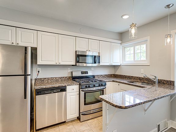 2nd image of 1931 & 1941 N Cameron St #10580402