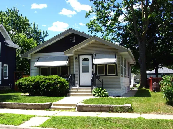 2804 37th Ave S, Minneapolis, MN 55406