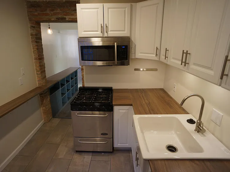907 Lemmon St — Photo 14
