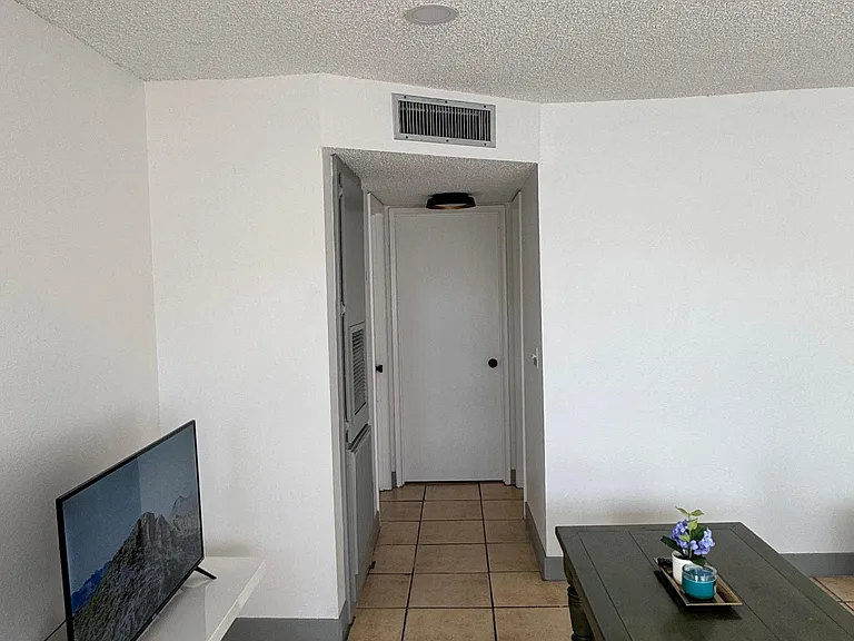 8130 N 33rd Dr #4 — Photo 8
