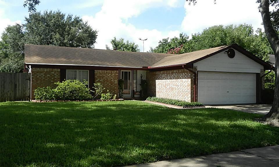 1st image of 22403 Woodrose Dr