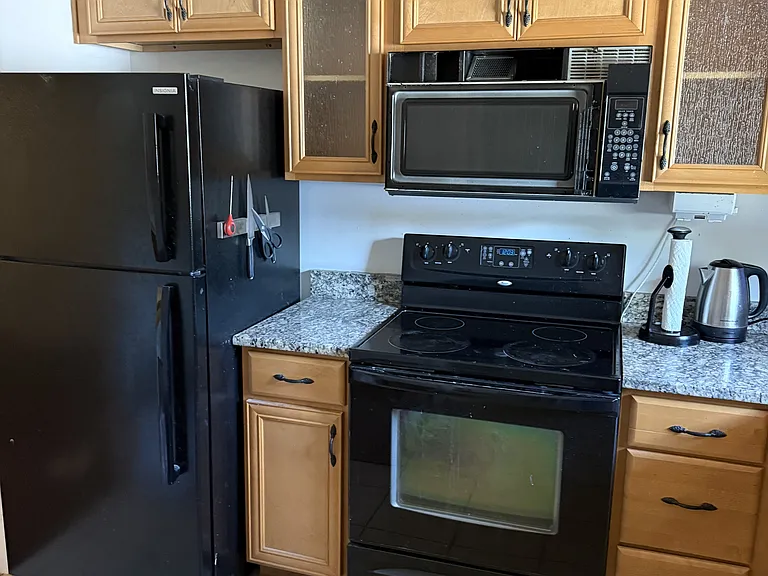 1055 Baxter St #514-1 — Photo 3