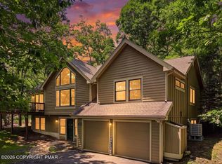 460 Spruce Dr, Tannersville, PA 18372