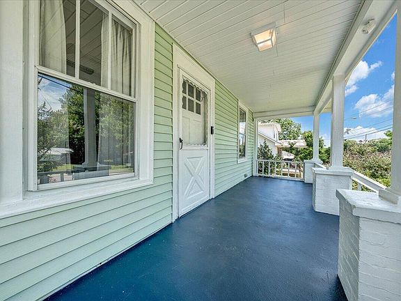 3rd image of 3739 Melcher St SE