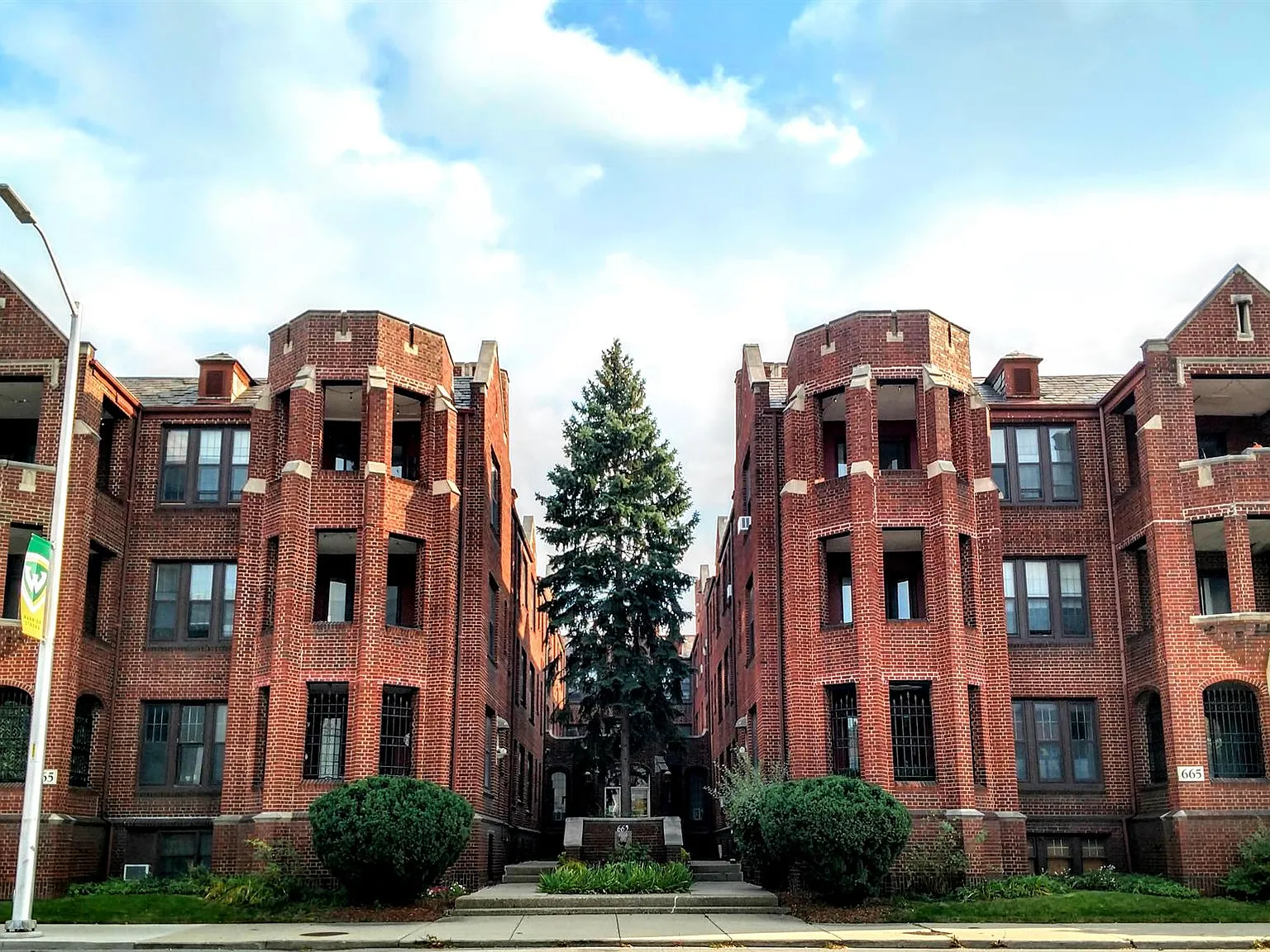 Hadley Hall — Photo 3