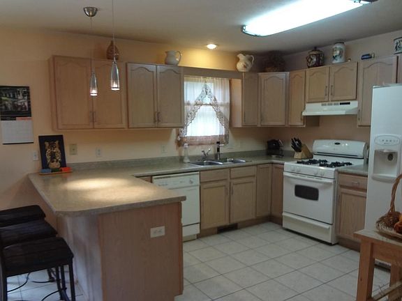 5th image of 2579 Bell Cir