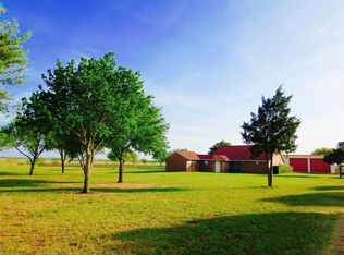 1195 Sens Rd, Sealy, TX 77474