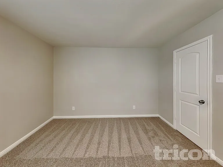 3022 Citron Gdn — Photo 10