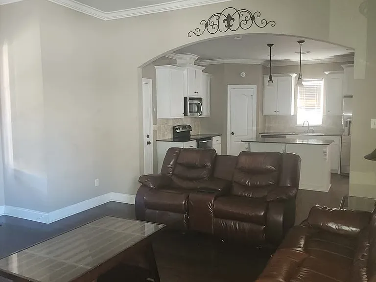 109 Canton Ct — Photo 3