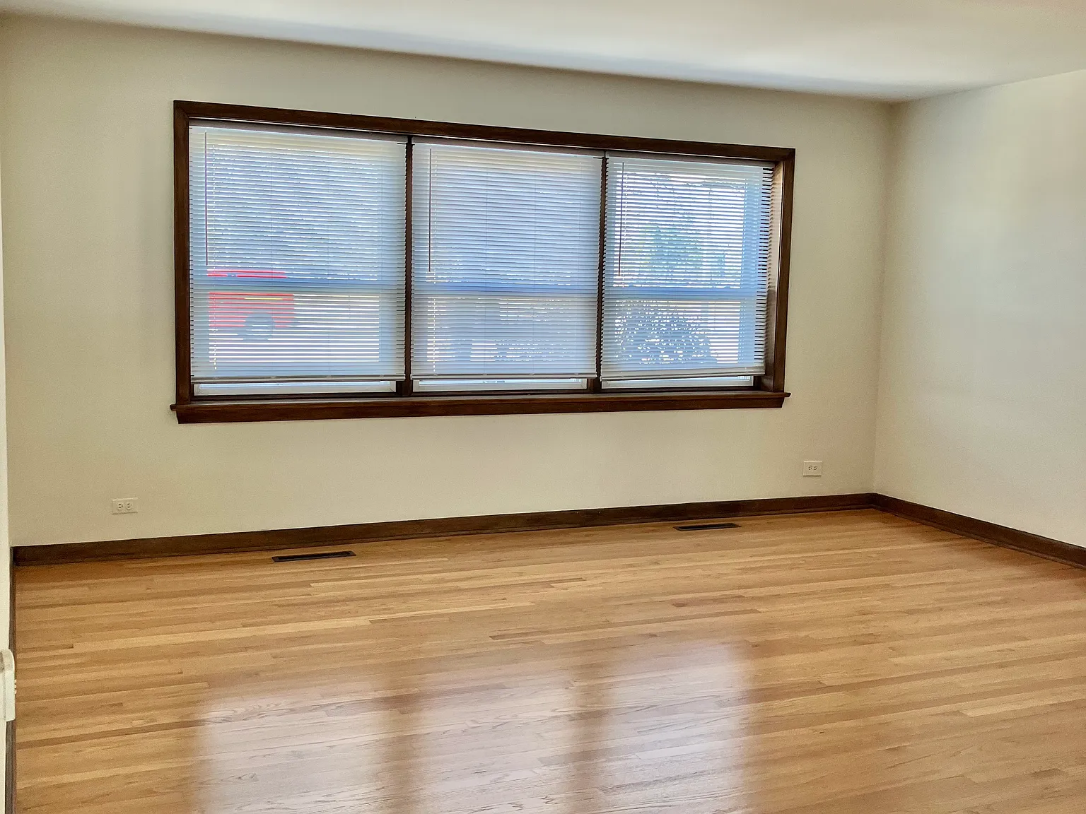 1345 S Mannheim Rd — Photo 3