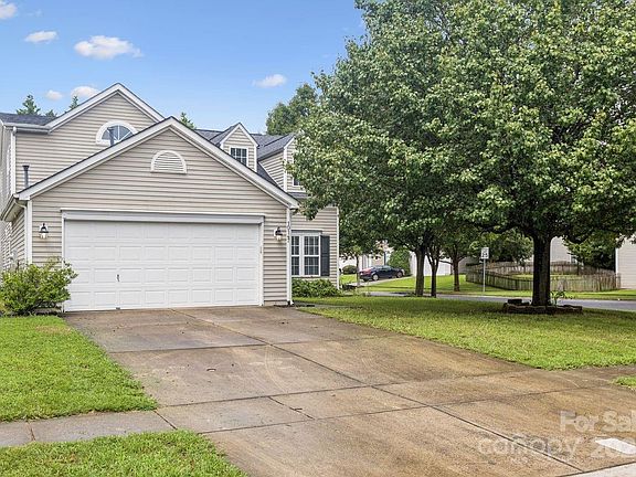 4th image of 10147 Orchard Grass Ct