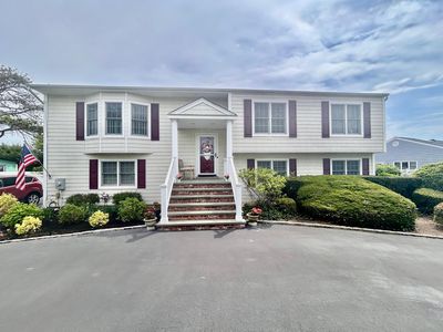 36 Shore Drive W, Copiague, NY, 11726