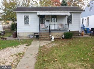 28 Saint Clair Rd, Runnemede, NJ 08078