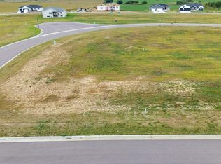 19 High Cross Circle Trl, Crooks, SD 57020