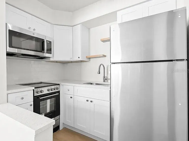 13388 1st St E #A — Photo 5