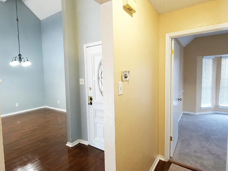 1203 Beckwood Cir — Photo 11